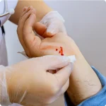 Microsafe Sterile Saline Cleansing Wipes | 100 Wipes - Image 5